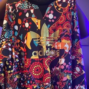 Rare really cute Adidas Sweat Top!💜